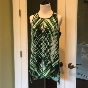 Like New! Vince Camino Top